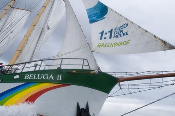 Beluga II - © Bente Stachowske, Greenpeace